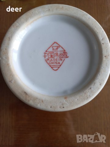 Красива, ръчно нарисувана,  китайска  порцеланова ваза, снимка 9 - Вази - 43239962