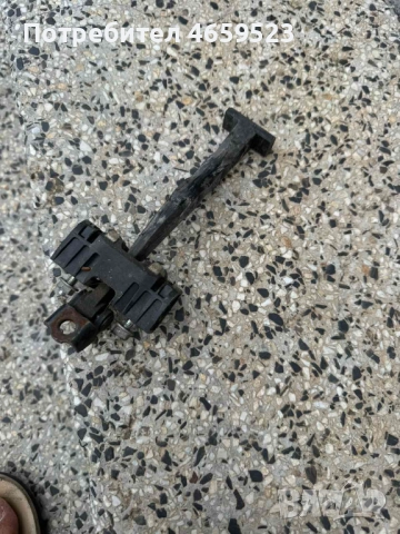 Ограничител на предна врат Опел Астра Opel Astra H само за 15лв. 13107175, снимка 2 - Части - 52543904