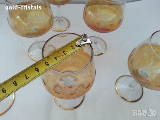 Ретро чаши на столче за вино с златен кант, снимка 3 - Антикварни и старинни предмети - 33550929