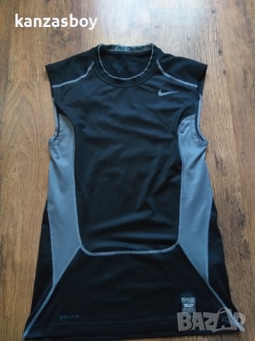 Nike Hypercool Compression - страхотен фитнес потник КАТО НОВ, снимка 4 - Други - 43340059