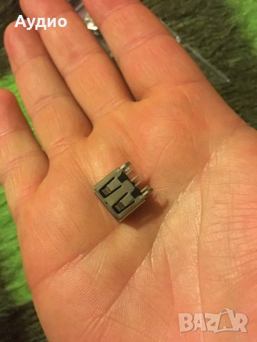 ОРИГИНАЛНИ USB букси за панели на CD-та PIONEER също така и в черно, снимка 3 - Аксесоари и консумативи - 27230976