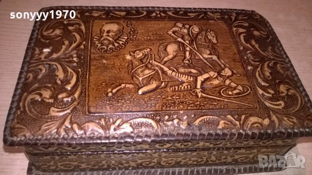 музикална кутия-19х13х7см-дърво и кожа-внос франция, снимка 8 - Колекции - 27161420