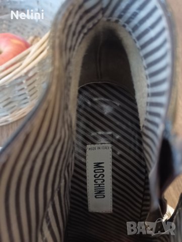 Намалени дамски обувки Moschino 38,5, снимка 5 - Дамски боти - 38476090