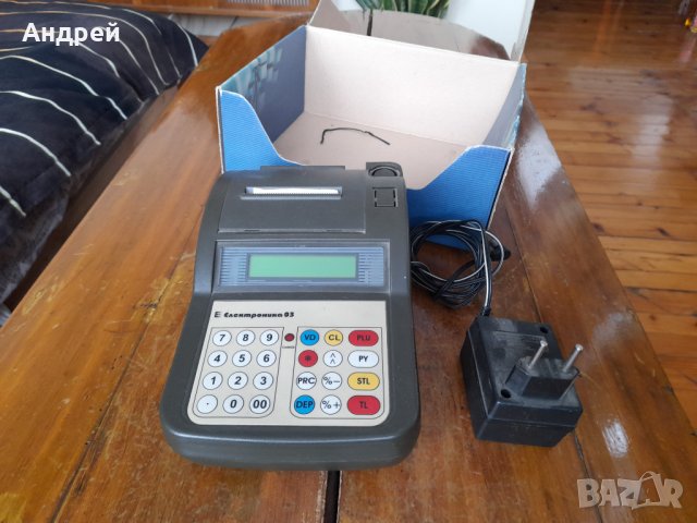 Стар касов апарат Електроника 03, снимка 2 - Антикварни и старинни предмети - 43201921