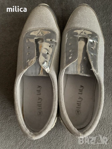 Сребърни маратонки, снимка 2 - Маратонки - 50625838