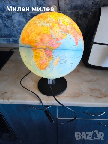 продавам нов глобус лампа, снимка 3 - Настолни лампи - 52962026