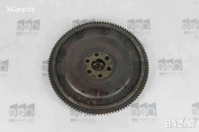  Маховик за Mazda 3 1.4i 84 к.с. (2003-2009), снимка 2 - Части - 48858574