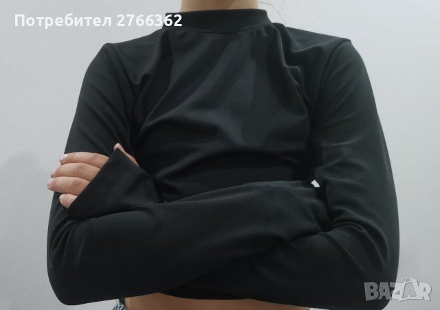 Нова блуза с ефектен гръб, снимка 2 - Блузи с дълъг ръкав и пуловери - 38155575