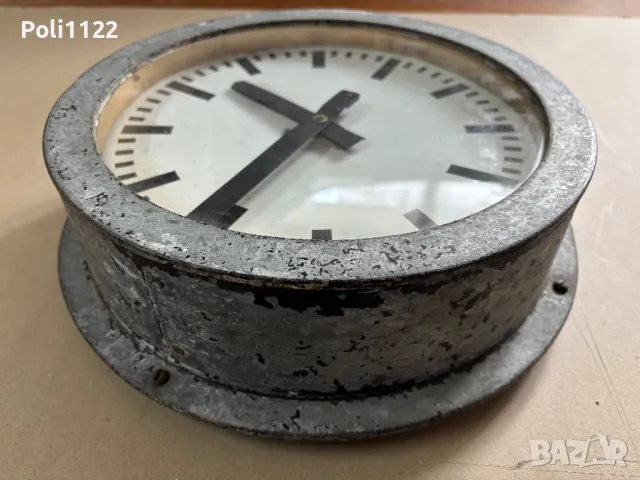 Гаров часовник,обществен часовник, снимка 2 - Антикварни и старинни предмети - 49918345