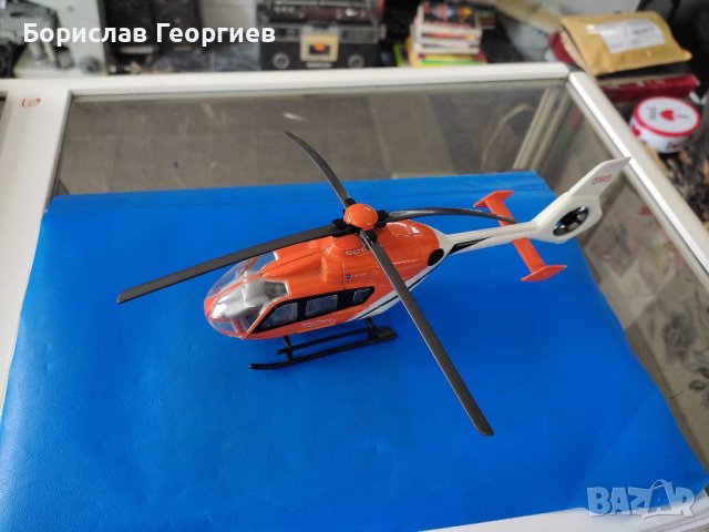 Метален хеликоптер ec135 tnt, снимка 3 - Колекции - 40331773