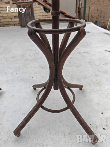 Виенски закачалка 2 бр, снимка 4 - Антикварни и старинни предмети - 52695763