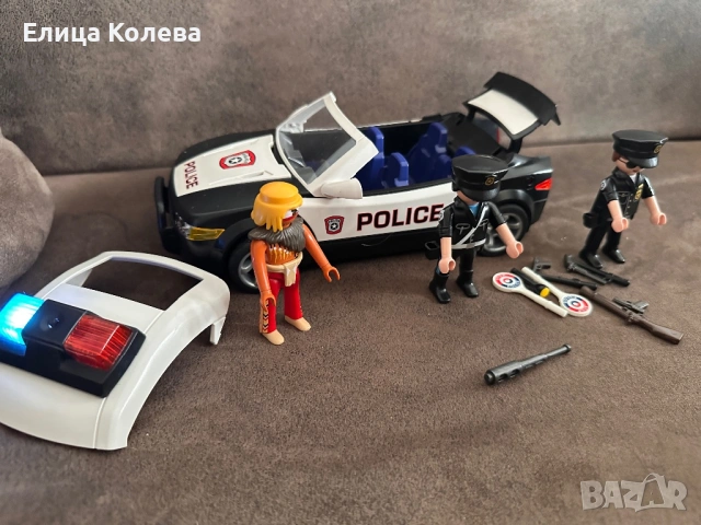Playmobil голяма полицейска кола, снимка 2 - Коли, камиони, мотори, писти - 53569849