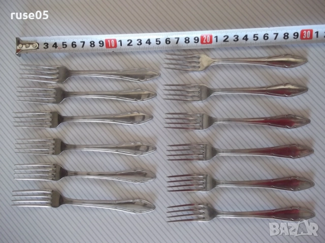 Лот от 12 бр. вилици "П. ДЕНЕВ"