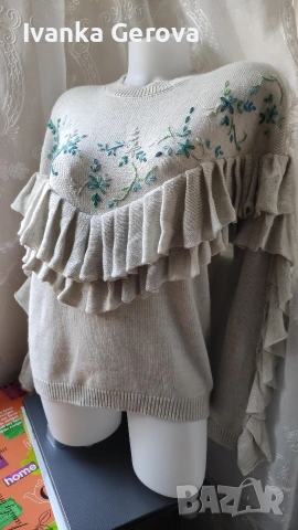 Дамска блуза,ръчно бродирана 