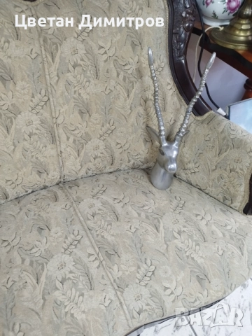 Антикварен френски ръчно резбован бароков диван тройка , снимка 6 - Дивани и мека мебел - 52292688