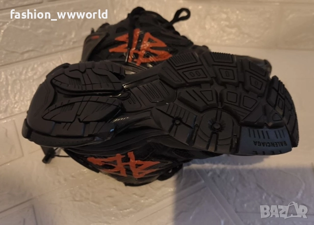 Маратонки Balenciaga runner graffiti 37 реплика, снимка 3 - Маратонки - 52681905
