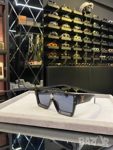 очила с черен обикновен калъф и ув защита gucci louis vuitton , снимка 8 - Слънчеви и диоптрични очила - 51459126