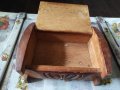 Стара дървена кутия за бижута с дърворезба, снимка 3