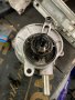 Вакуум помпа за мерцедес 2.2 дизел 200 220 cdi OM646, снимка 1