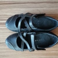 Кожени обувки , снимка 1 - Детски обувки - 27230261