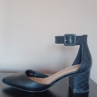 Дамски обувки , снимка 1 - Дамски обувки на ток - 40110075