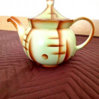 Порцеланов чайник Bihl Чехословакия, снимка 1 - Антикварни и старинни предмети - 33657921