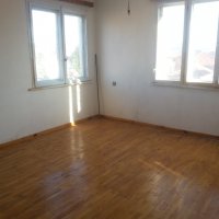 Продавам къща в Панагюрище, снимка 14 - Къщи - 35062586