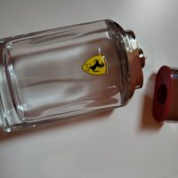 Оригинално стъклено шише от Парфюм Ferrari, снимка 3 - Мъжки парфюми - 40681120
