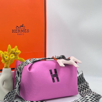 Hermes дамска чанта, снимка 2 - Чанти - 44854302