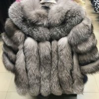 Дамско луксозно палто с лисица, снимка 1 - Палта, манта - 27482072