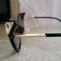 Слънчеви очила FENDI , снимка 3 - Слънчеви и диоптрични очила - 40155227