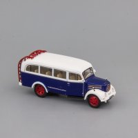 Robur Garant междуградски автобус - мащаб 1:72 на DeAgostini моделът е нов в блистер, снимка 1 - Колекции - 43883511