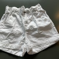 Дамски дънкови къси гащи, снимка 1 - Къси панталони и бермуди - 42938625