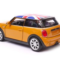 New Mini Hatch Wielka Brytania - мащаб 1:34 на Welly моделът е нов в кутия, снимка 2 - Колекции - 43477670