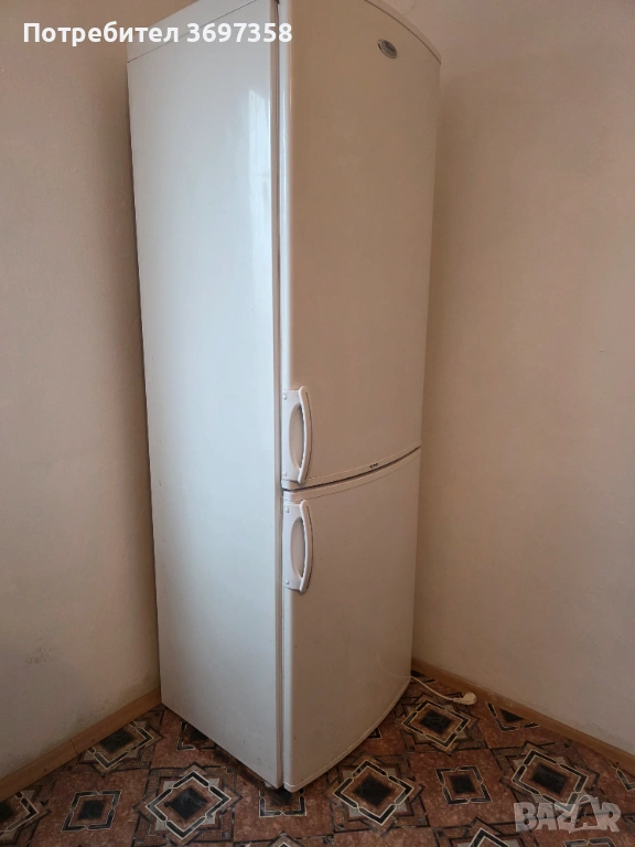 Хладилник с фризер Whirlpool , снимка 1
