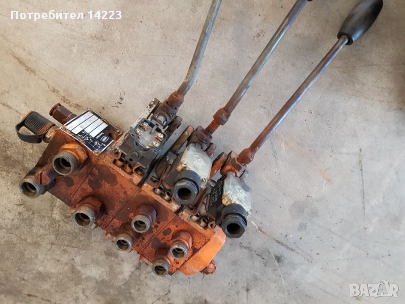 Хидравличен разпределител, снимка 1