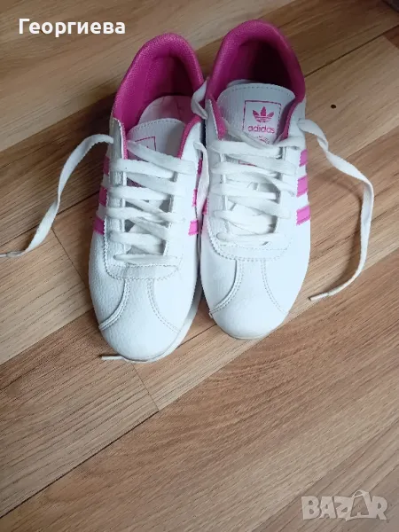 Дамски маратонки Adidas, снимка 1