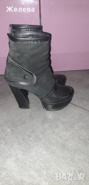 Дамски боти с висок ток и платформа - Джиани,ест. кожа, снимка 1