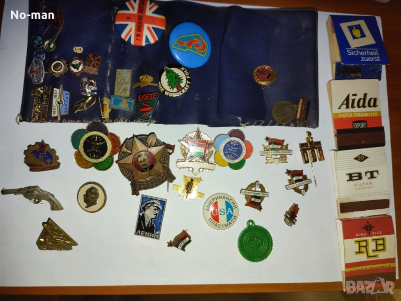 Продавам колекция запазени значки и кибрити, снимка 1