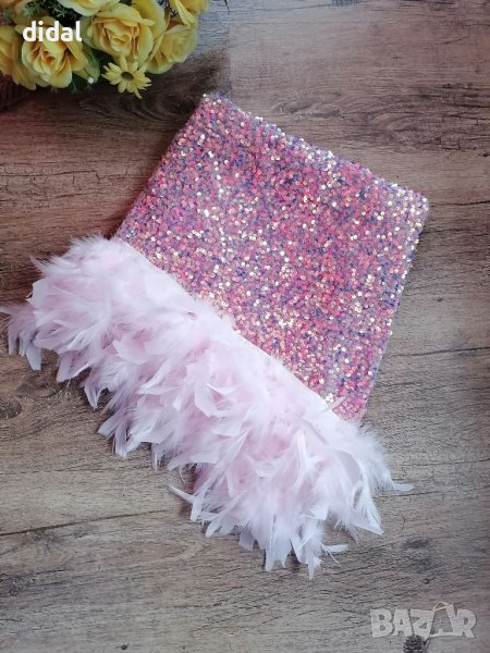 Пола с пайети и пера , снимка 1