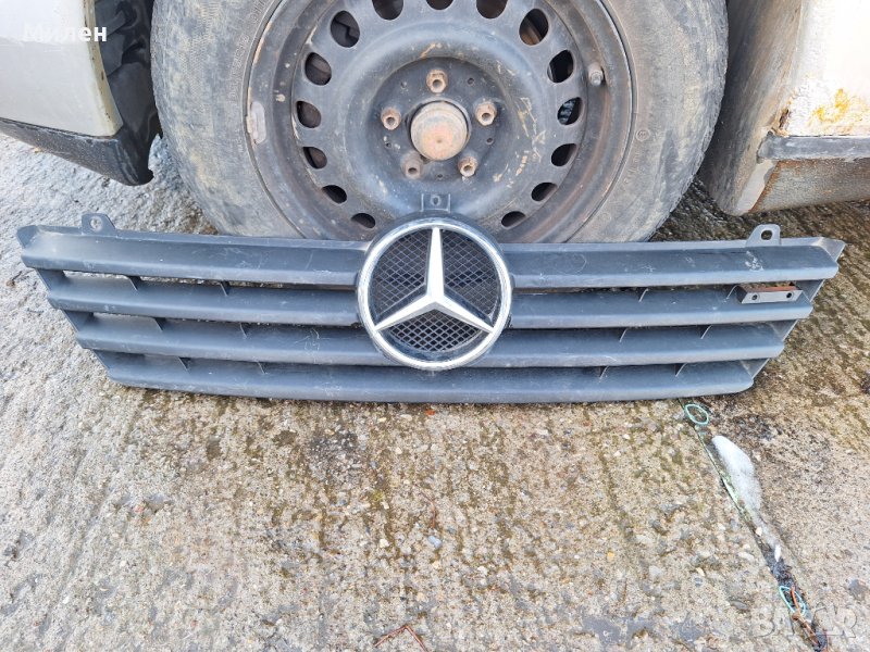 Декоративна Решетка Пред Радиатора За Мерцедес Спринтер 2000-2005 Година Mercedes Sprinter , снимка 1
