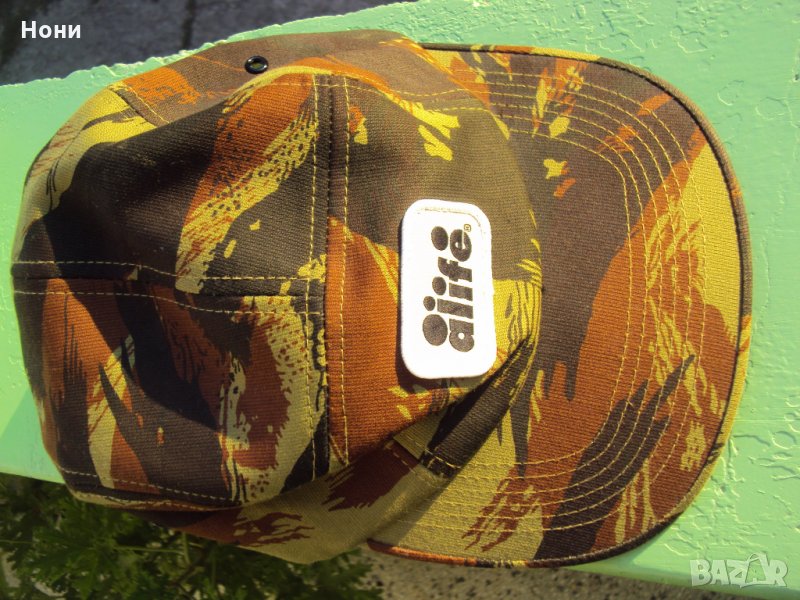 100% Маркова Шапка с козирка , снимка 1