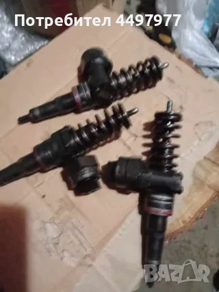 Помпа дюзи  0414720007 брой 10лв за Волксваген Голф 4 1.9TDI 116к.с 1999г , снимка 1