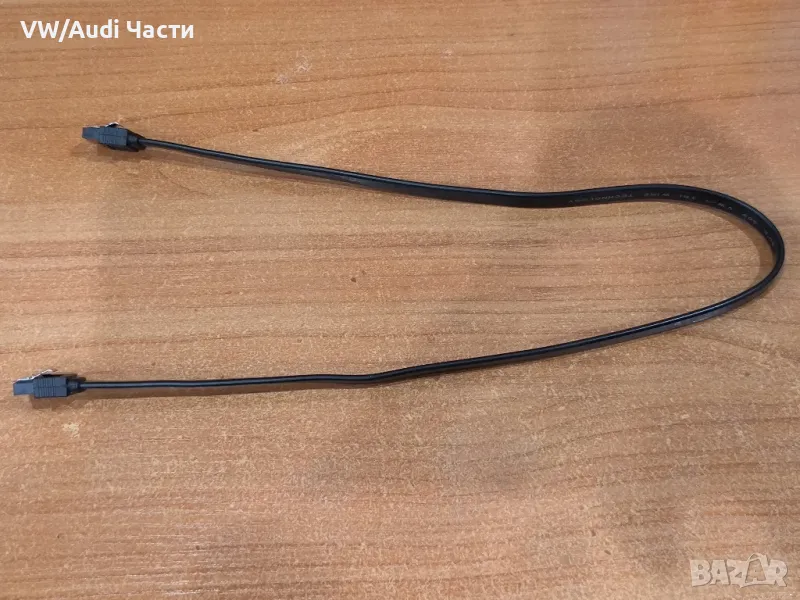 Интерфейсен кабел за твърд диск Serial ATA, снимка 1