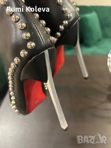 Страхотни дамски боти с капси, снимка 5 - Дамски боти - 48048896