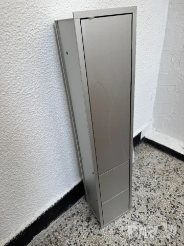 Премиум Алуминиев Модул/Шкаф за Вграждане в Тоалетна/Баня Emco ASIS Public, с Push Механизми!, снимка 8 - Шкафове - 50738970