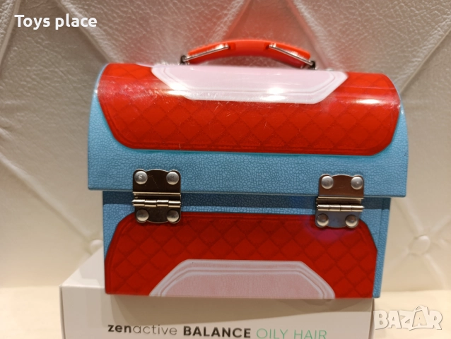 Рядка кутия за обяд Kinder Surprise Tin Chocolate Box - чанта за монети Касичка , снимка 5 - Колекции - 52507074