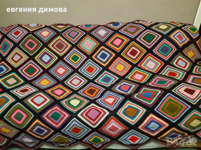 Ръчно плетена покривка за легло 