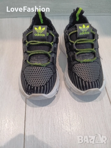 Детски маратонки Adidas 23 номер, снимка 2 - Детски маратонки - 52575055