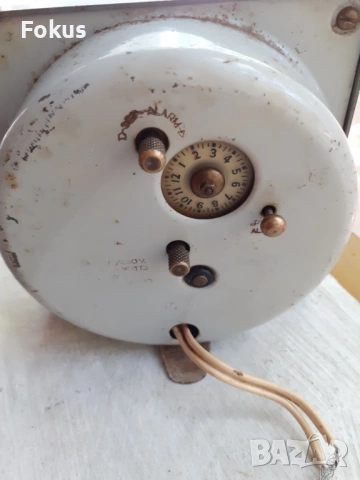 Стар шотландски електрически часовник, снимка 4 - Антикварни и старинни предмети - 53413769